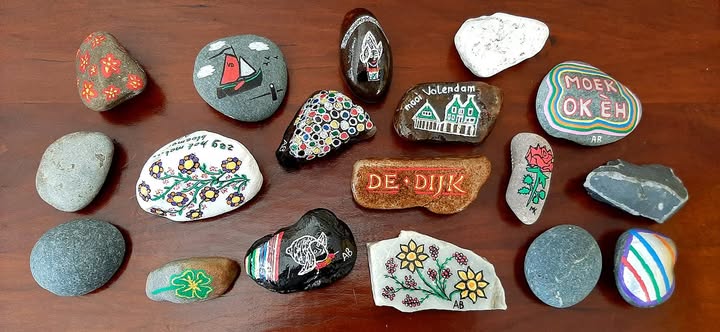 Happy Stones Volendam