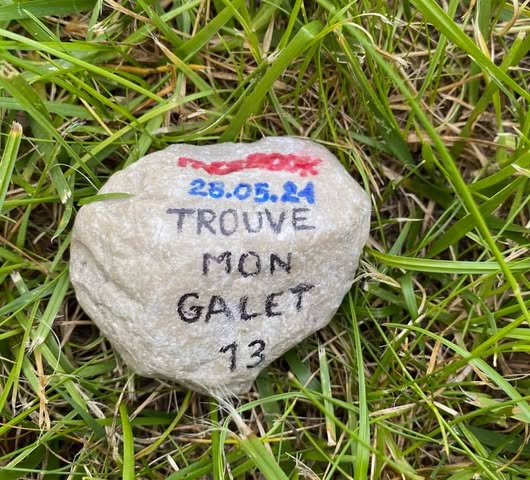 Trouve mon galet 13